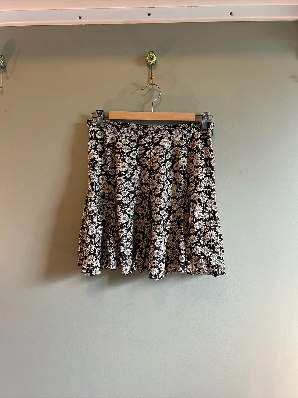 Polo by Ralph Lauren Black and‎ White Floral Skater Skirt